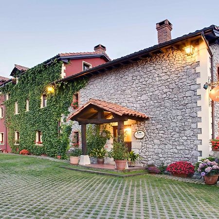 Posada De Pedrena Bagian luar foto